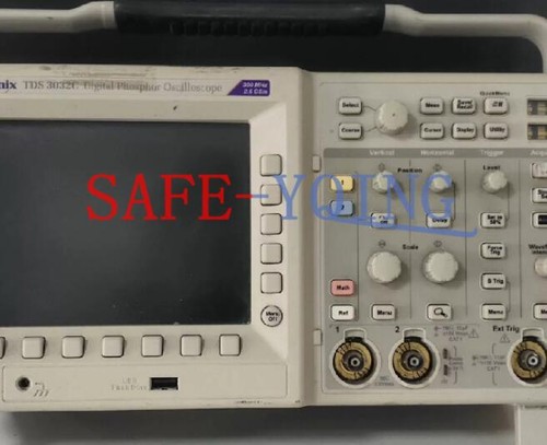 One tektronix tds3032c - one,
