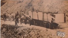 16176 - Fotografia d'epoca 1930 cavatori blocco marmo carro trainato buoi italia