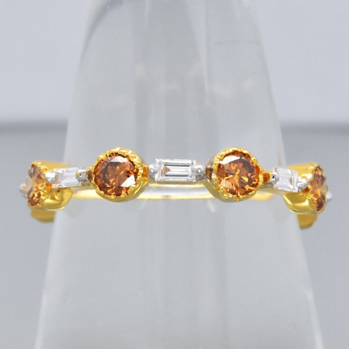 Anello con diamanti naturali