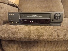 Videoregistratore vhs Hitachi
