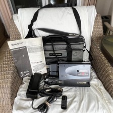 Sharp VHS Slim Cam VL-L62U HQ Videocamera Zoom 12 con Custodia, Manuale, Telecomando +