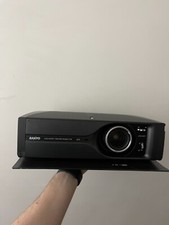 Videoproiettore Sanyo LCD Home Theater Projector Z3 usato in ottime condizioni