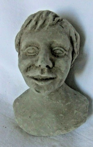Testa terracotta personaggio