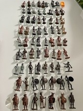 Soldatini In Metallo 69 pezzi Più Un Cannone