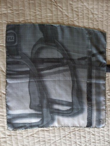 Foulard gavroche fendi neuf - gavroche,