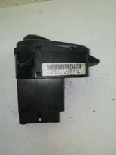 2M5T13A024EA devio leva luci