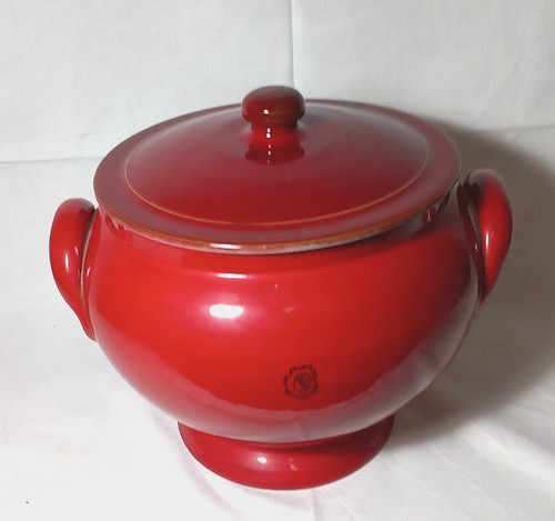 Zuppiera con coperchio - , in
