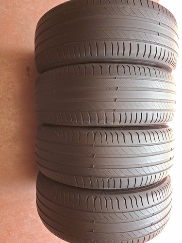 Pneumatici 215 r17 - 4,