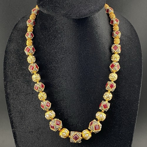 Collana unica con perline - , in