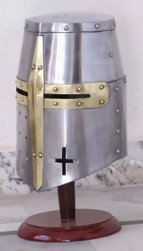 Elmetto medievale templare
