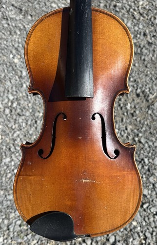 Old czech violin labeled - old,