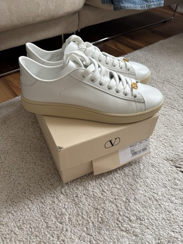 Valentino garavani sneakers - valentino,