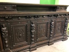 Coppia Di Credenze Antiche In Legno