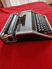 MACCHINA DA SCRIVERE OLIVETTI