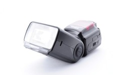 Nikon Speedlight SB-900 Near