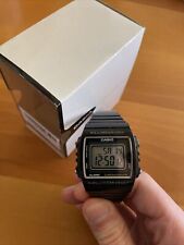 Casio W-215H-1AVEF  Orologio Batteria 7 anni, Sveglia, Crono, 50 metri, Luce