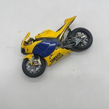 MODELLINO MOTO YAMAHA YZR - M1 VALENTINO ROSSI - ALTAYA - SCALA 1:12 "DIECAST"