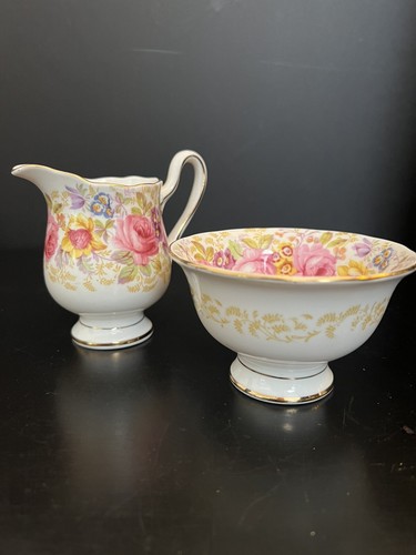 Vintage royal albert bone - royal,