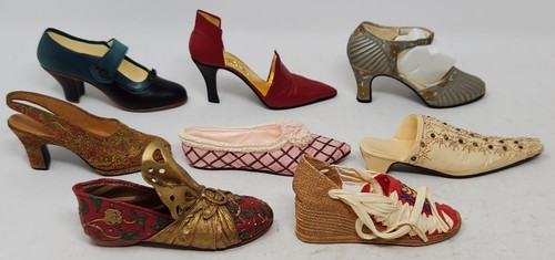 Just the right shoe - shoe, raine