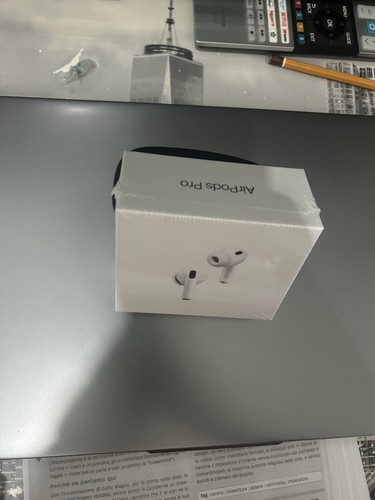Apple airpods pro - con, custodia