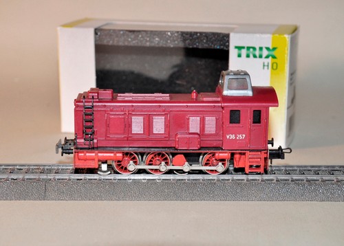 Trix locomotiva diesel v 36 - trix,