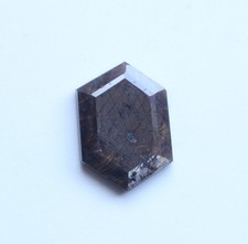 Pietra preziosa taglio a