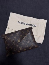 Pochette LOUIS VUITTON
