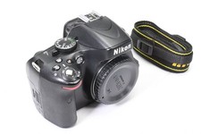 Nikon D5100, fotocamera senza