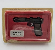 PISTOLE & REVOLVER " STEYR M