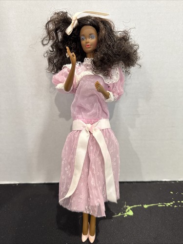 Bambola afroamericana mattel - afroamericana,