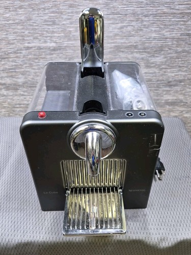 Nespresso cube c185 - nespresso,