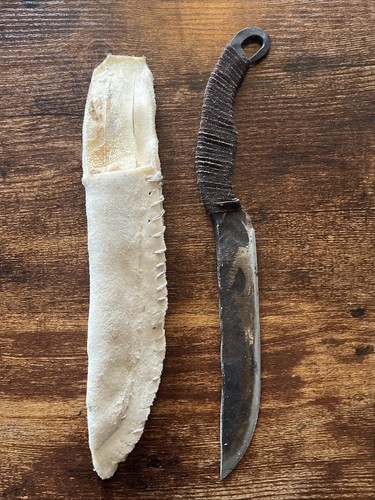 Antico coltello avvolto - , in