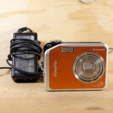 Fujifilm Finepix V10 arancione - non testata - si accende