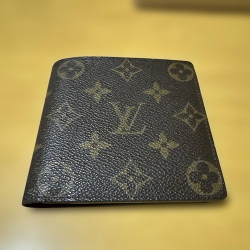 Portafoglio bifold monogramma