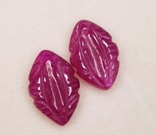 Coppia di pietre preziose