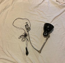 Lampada da tavolo nera con