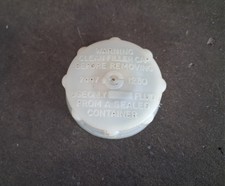 Clutch pump tank cap original