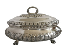 Antico centrotavola scatola