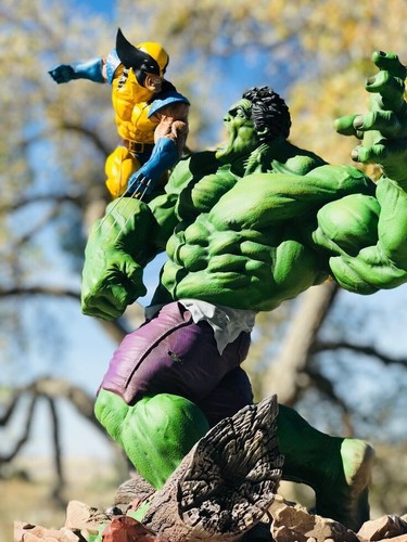 Sideshow exclusive hulk and - hulk,