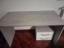 Scrivania effetto Cemento per