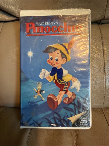Disney black diamond - diamond, pinocchio