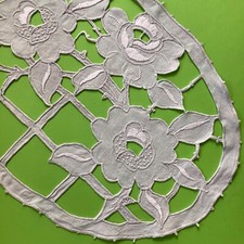 Centro centrino vintage ovale lino intarsiato fiori 53x36 cm