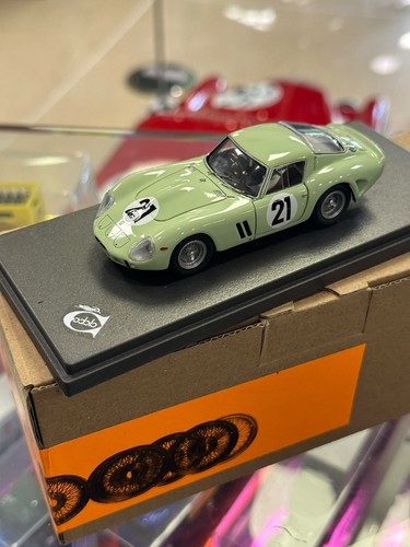 Ferrari 250 gto - #21, w.mairesse