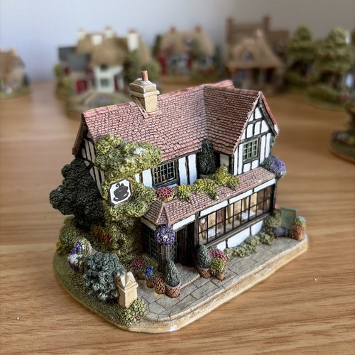 Lilliput lane henley - lilliput, tearoom