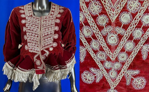 Antico costume popolare