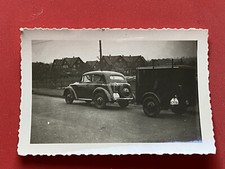 Foto, auto con rimorchio