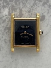 Un attraente orologio da