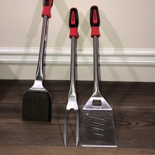 Set di utensili per barbecue a