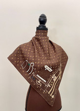 Sciarpa Louis Vuitton quadrata