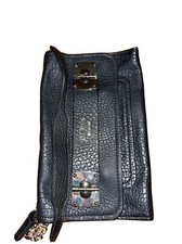 Guess 1981 small purse, With